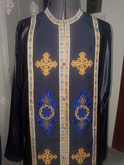 Epitrahil bleumarin, detaliu