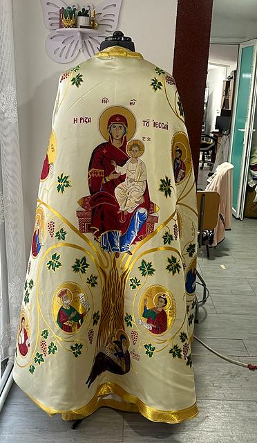 Felon crem cu icoana Rugului lui Iesei